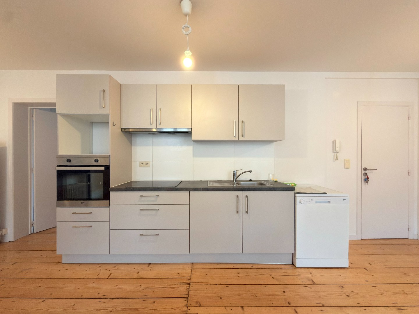 Newly renovated apartment in the center of Leuven - photo 4