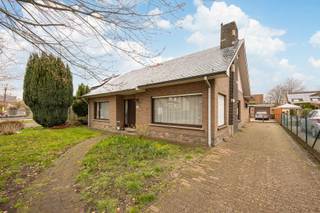 Deze laagbouwwoning is rustig gelegen in Beerse, op korte afstand van het centrum. Winkels, scholen en andere dagelijkse voorzieningen bevinden...