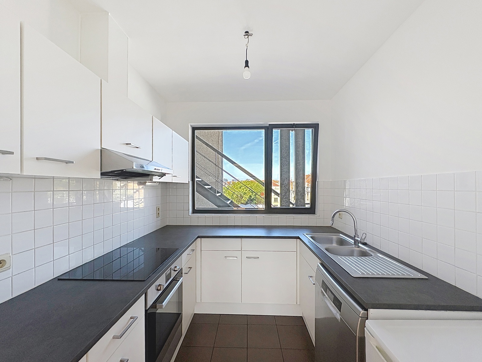 Lichtrijke flat in de Dansaertwijk - foto 3