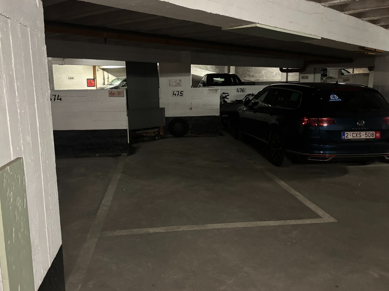 Staanplaats gelegen in een afgesloten complex - foto 2