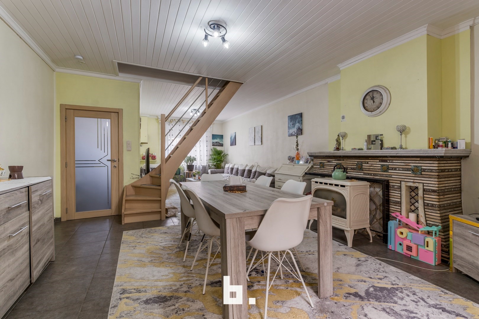 Charmante woning met stadstuintje nabij het centrum - foto 4