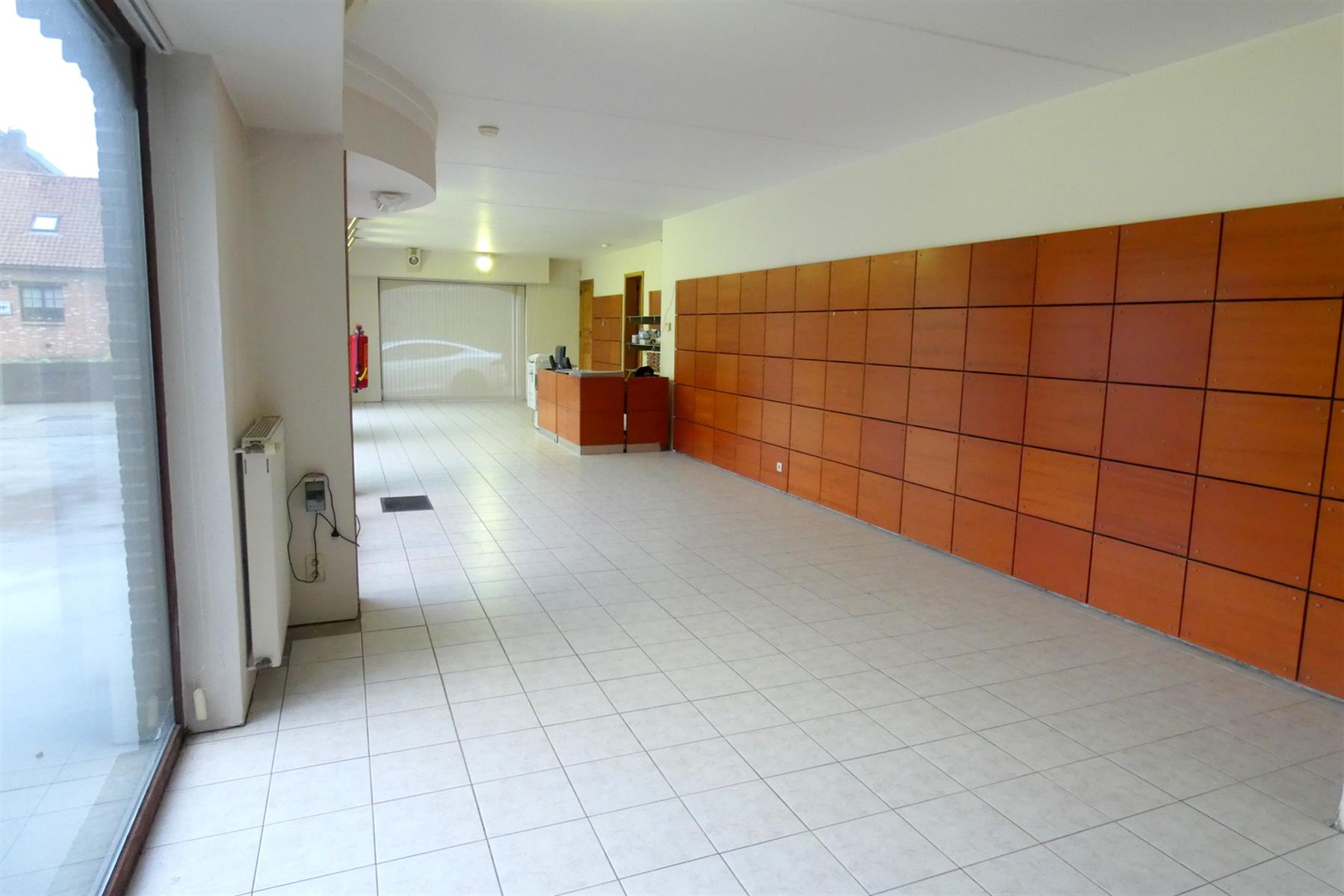 Veelzijdige commerciële ruimte op gunstige ligging  - foto 3