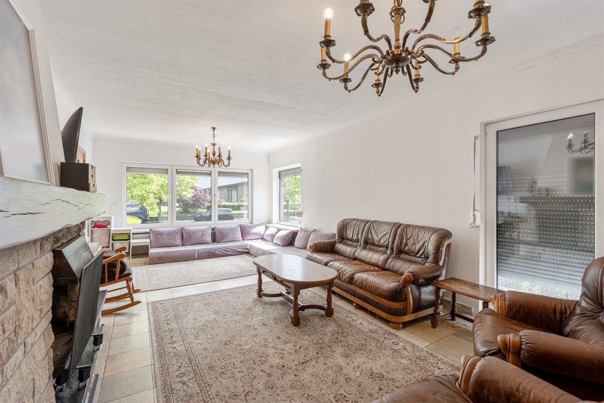 Rustig gelegen gerenoveerde woning volledig onderkelderd met ruime tuin - foto 4