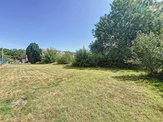 ** A VENDRE ** Opportunité à saisir! Maison 3F avec 2 ch. poss 4 à rénover & un magnifique terrain de 11 ares idéalement située entre Rebecq,...
