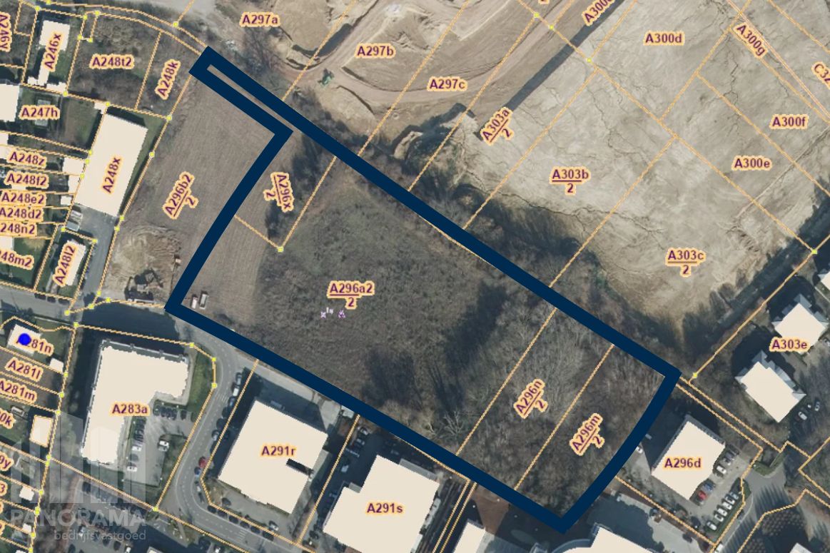 3,914 m² INDUSTRIAL PLOT FOR SALE NEAR THE R0 AND E40 - photo 5