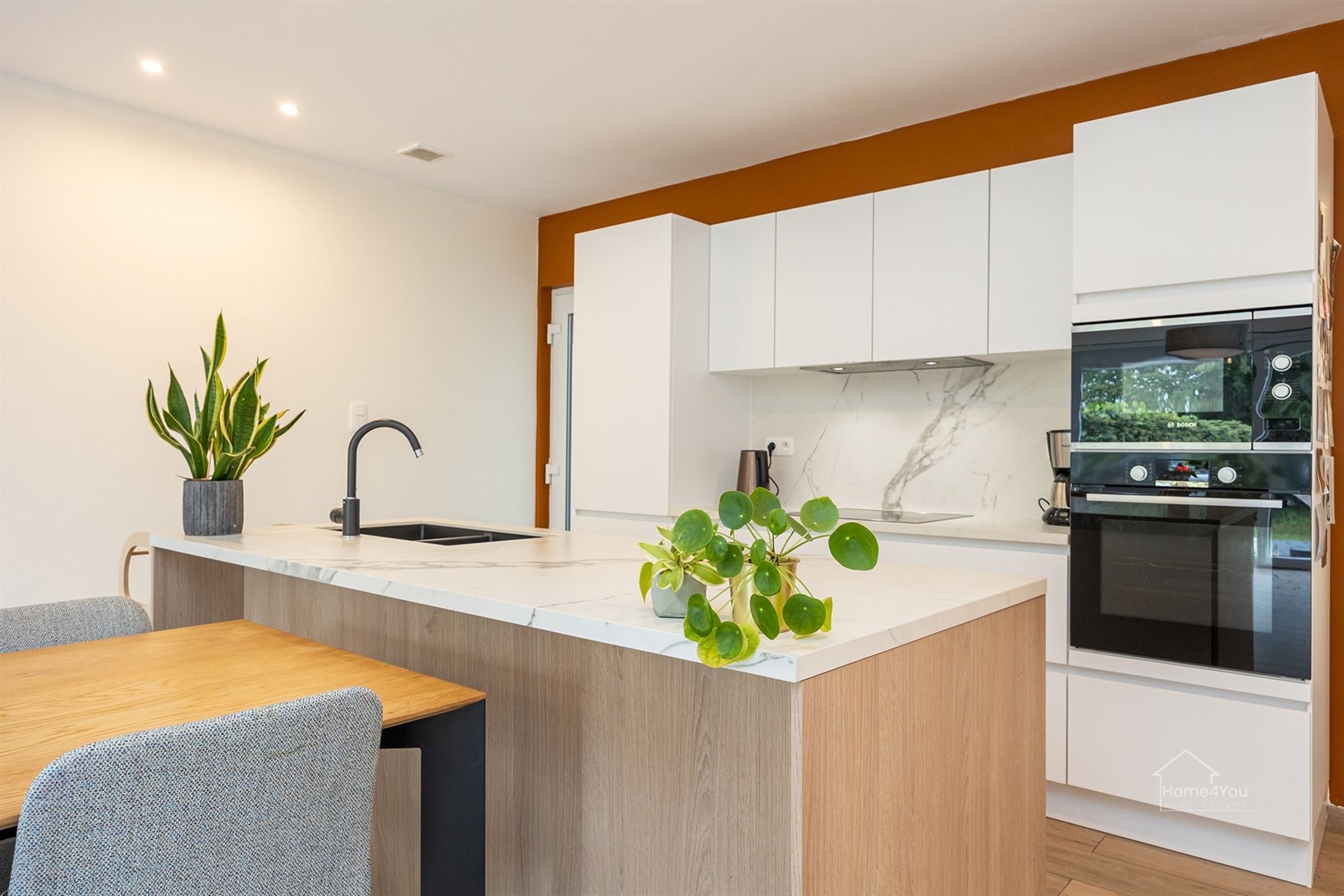 Prachtige Instapklare woning, A label, 4 slaapk+ bureel - foto 5