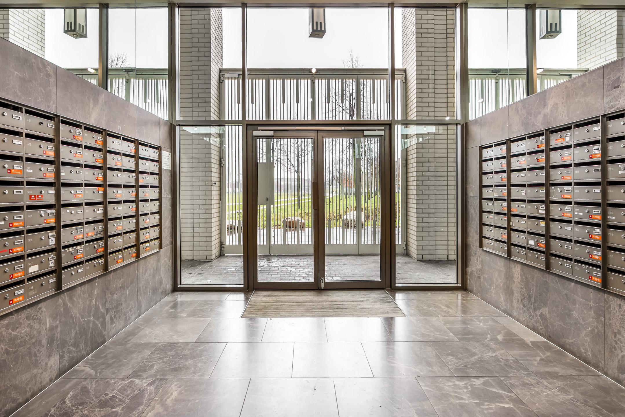 Apartment for sale in Antwerp with 2 bedrooms - photo 3