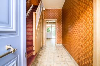 🏡 Charmante te renoveren woning met tuin in het historisch centrum van MerksemDeze karaktervolle woning uit 1947 biedt veel potentieel voor wie...