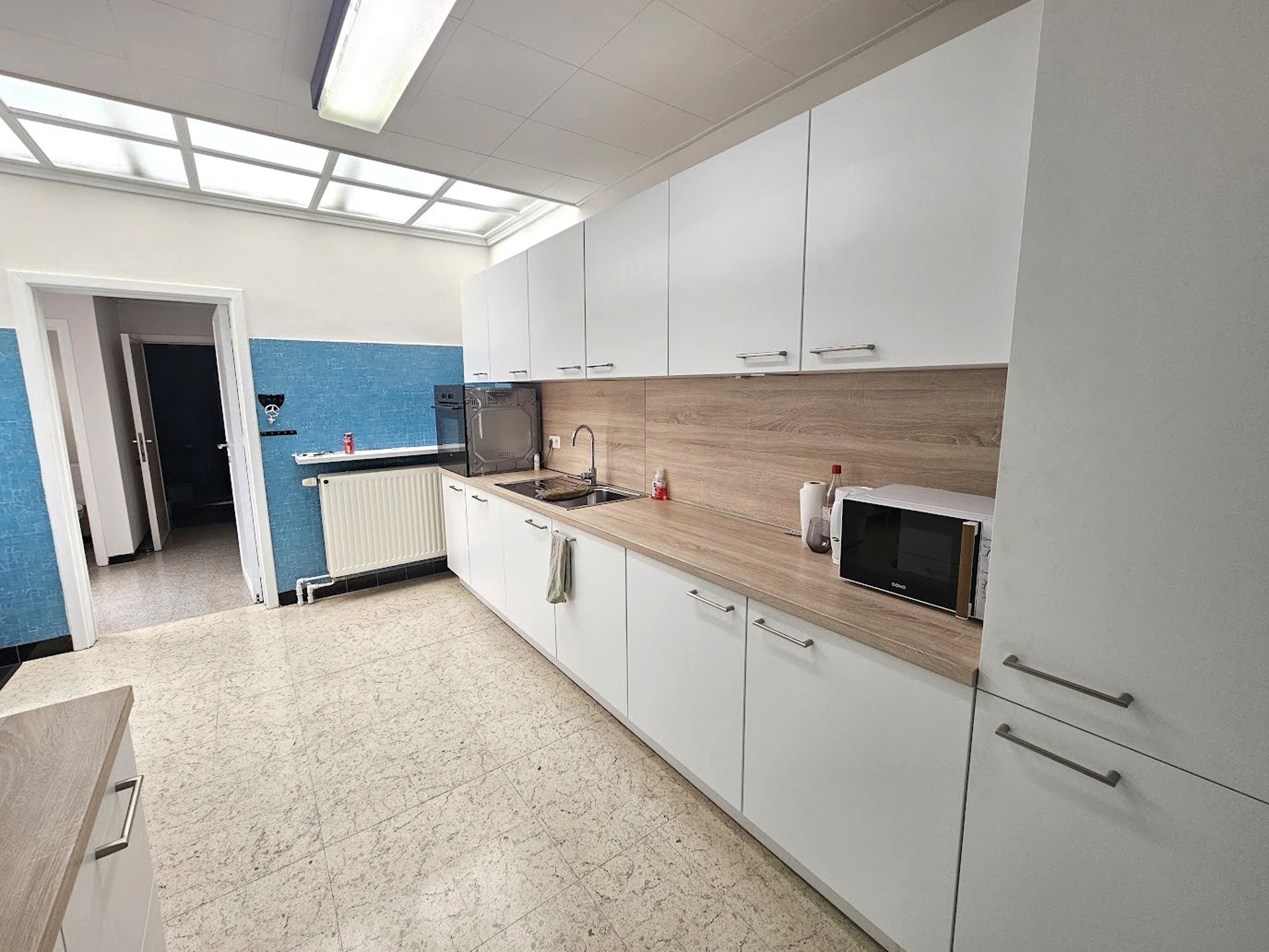 Rustig gelegen woning met 3 kamers en zeer grote garage! - foto 5