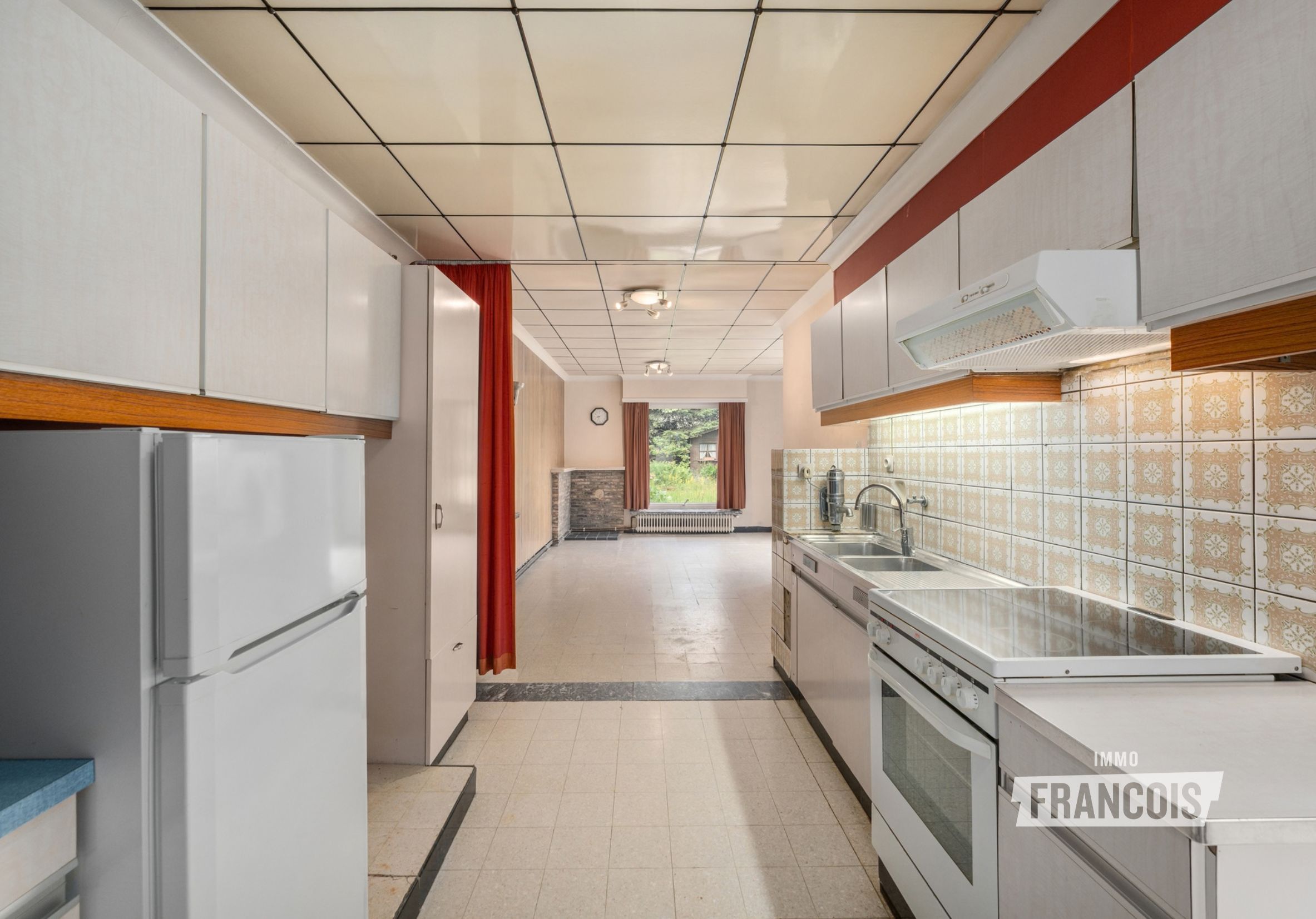 Ruime woning met 3 slaapkamers en renovatiepotentieel in Assenede - foto 4