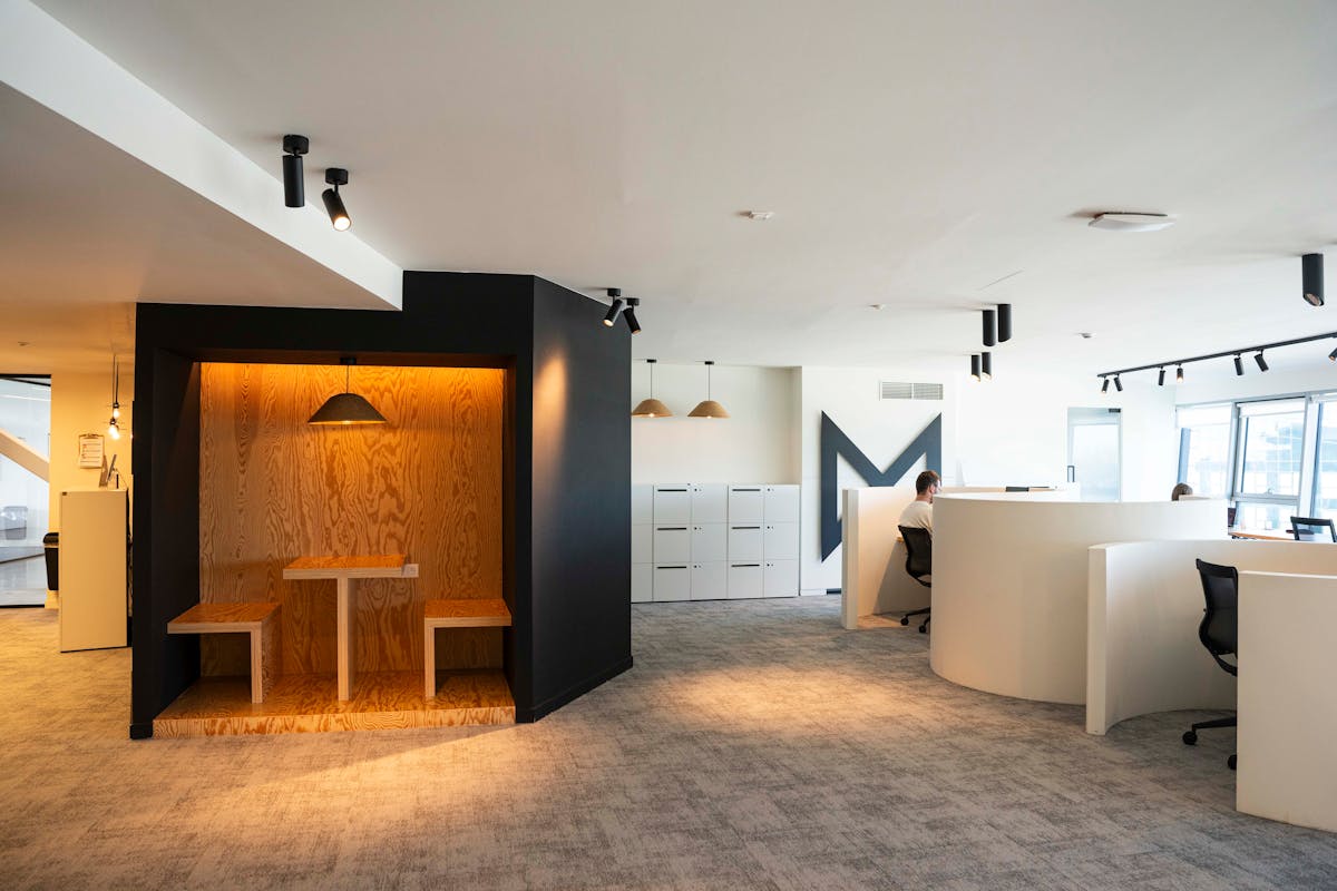 Full-service offices for rent in Planet Group Arena in Ghent - photo 2