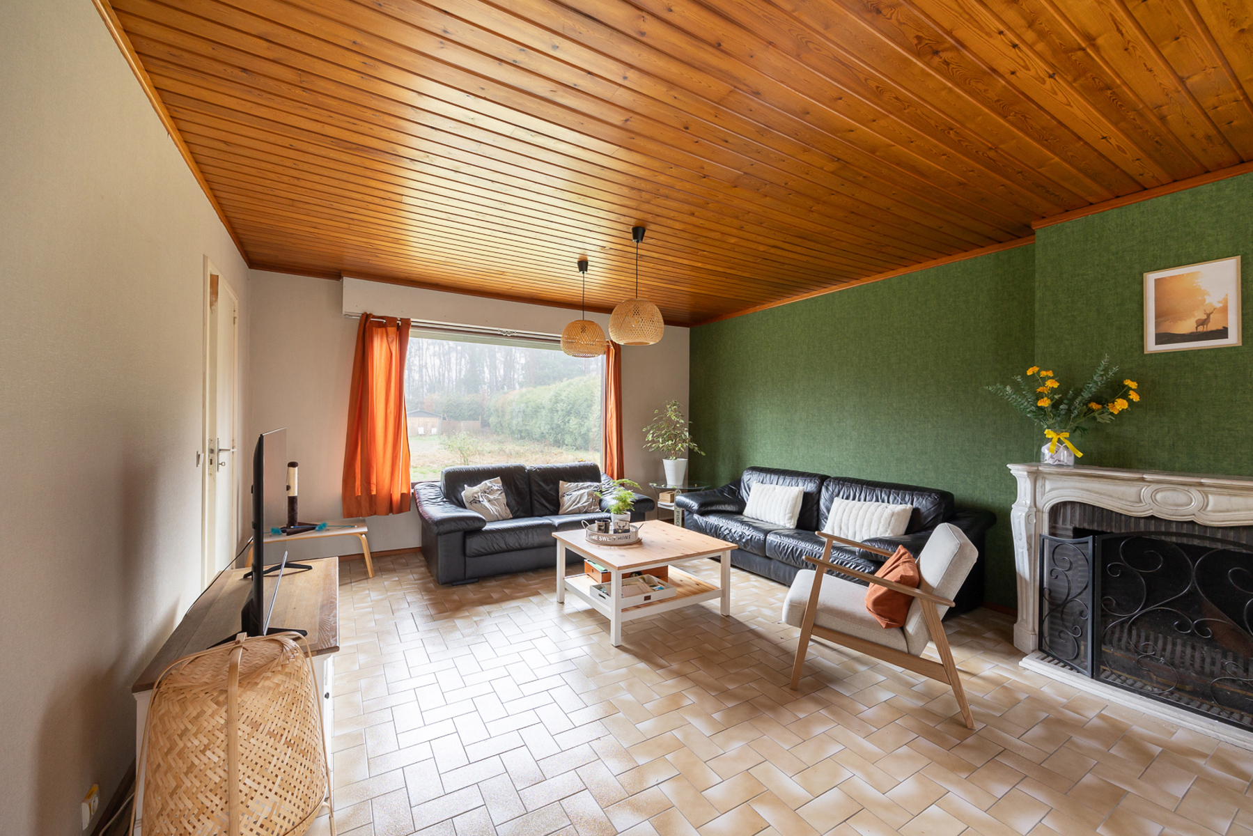 Te renoveren woning met veel potentieel in groene omgeving - foto 4