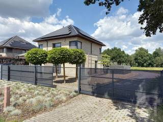 Instapklare villa met prachtig vergezicht, luxe-afwerking en riante buitenruimte in Putte.Op een perceel van 12a45 vind je deze verzorgde en...