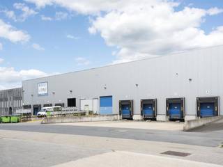 Commercial à louer à Zele