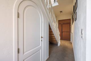 Uniek en goed gelegen landhuis met +-330m² woonbeleving ligt op een perceel van 1278m² te Halen. Deze beschikt over een grote leefruimte...