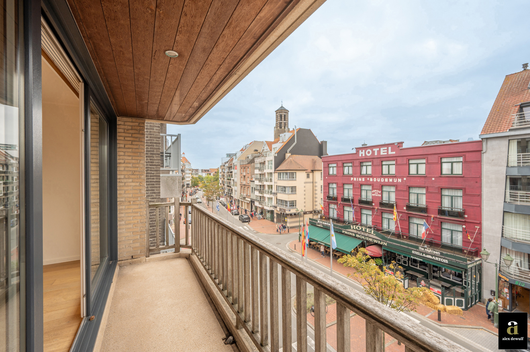 Apartment for sale in Knokke-Heist with 2 bedrooms - photo 1