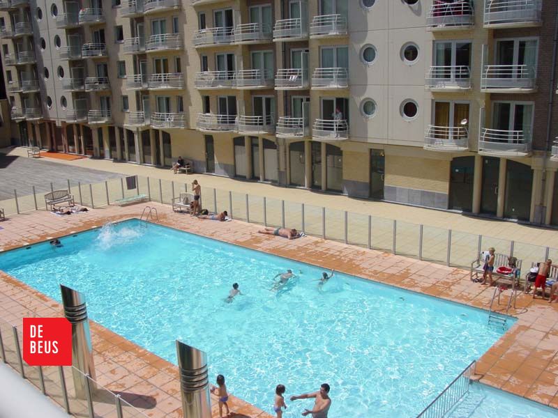 Penthouse duplex met 3 slpk en 3 terrassen pal aan zee, met zwembad in residentie ! - foto 2