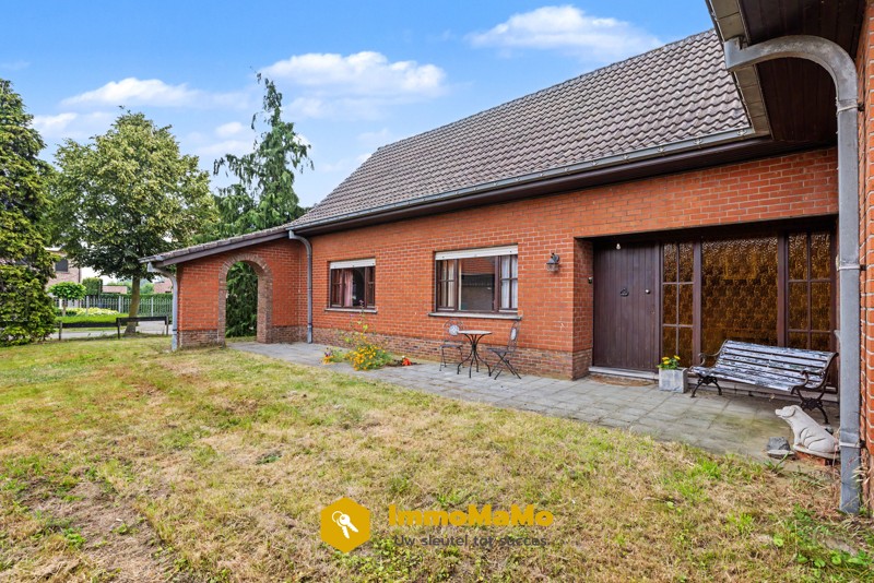 VILLA MET 4 SLAAPKAMERS EN TUIN&WEIDE (3314m²) EN 3 PAARDENSTALLEN - foto 4