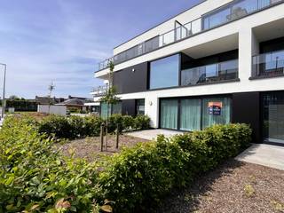In die project bestaande uit 18 appartementen, hebben we dit 2 slaapkamer hoekappartement te koop.Hoekappartement bestaande uit: inkomhal met toilet,...