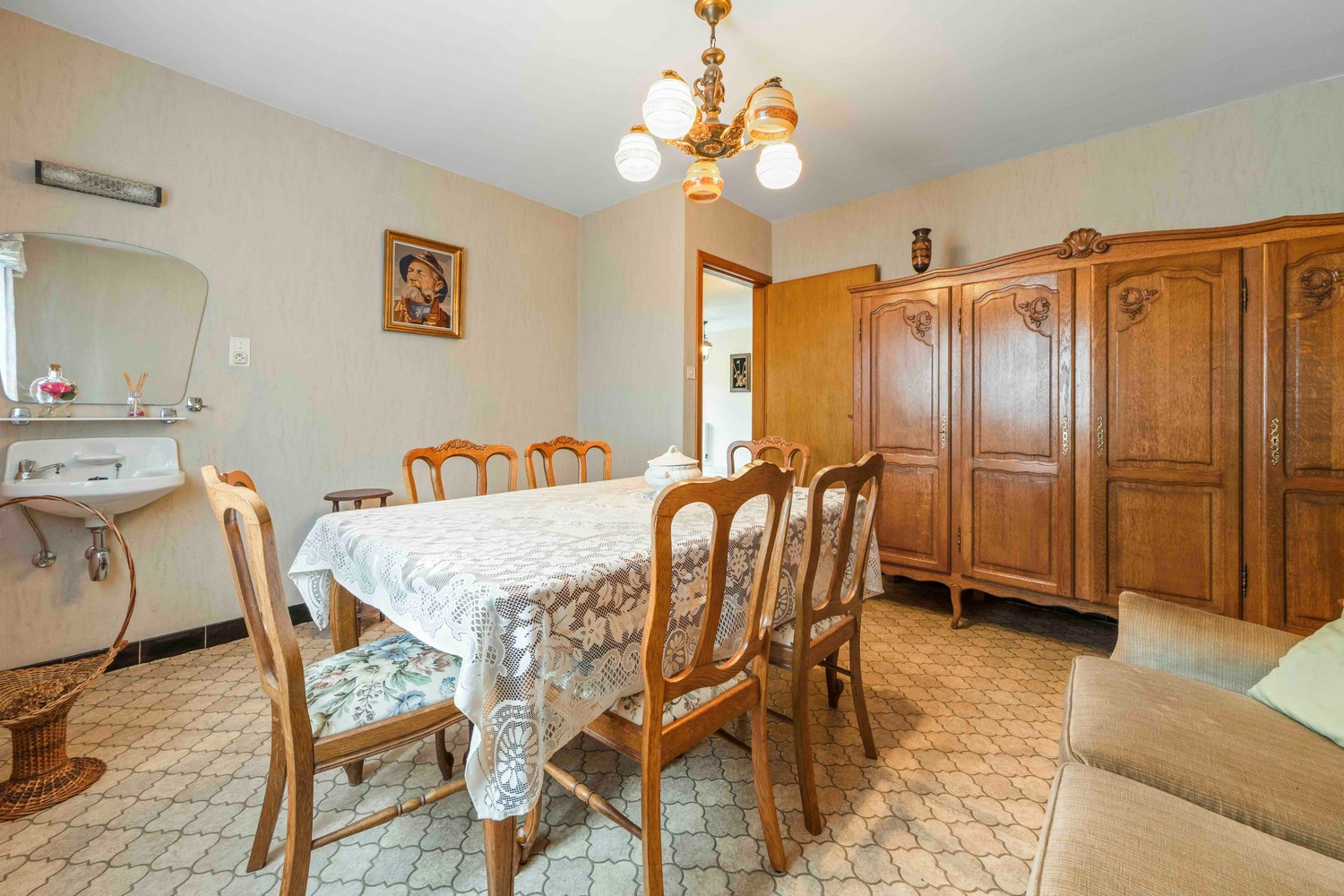 Te renoveren gezinswoning met 5 slpks op 18a70ca - foto 4