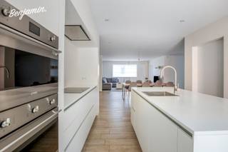 - Ideale ligging: Grote Ieperstraat 91 in Gullegem- Instapklare halfopen woning- Uitstekend EPC: label A! (UC: 3613668)- Volledig en zeer kwalitatief...