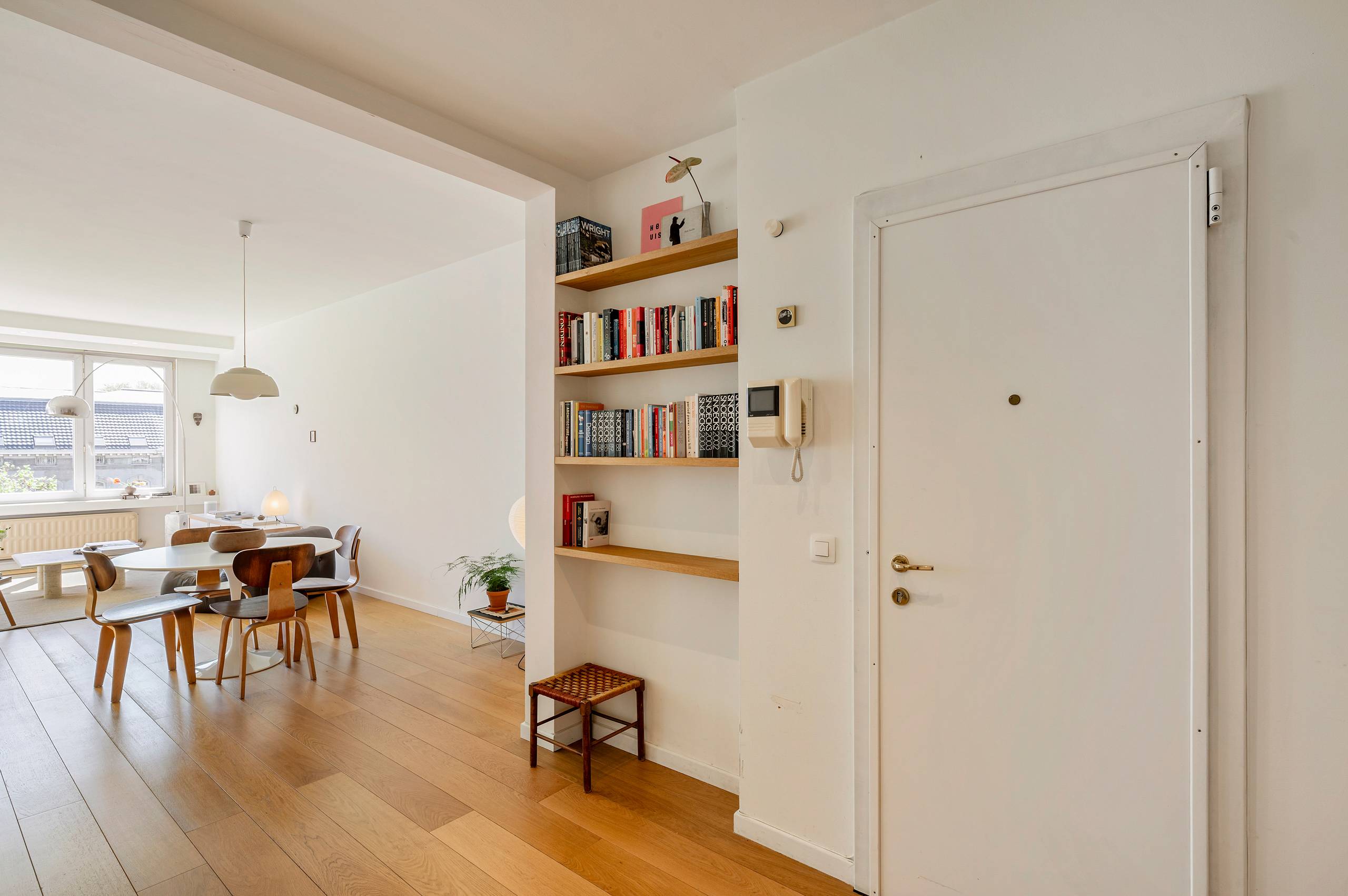 Appartement met uitzicht: licht, lucht en de stad als decor - foto 5
