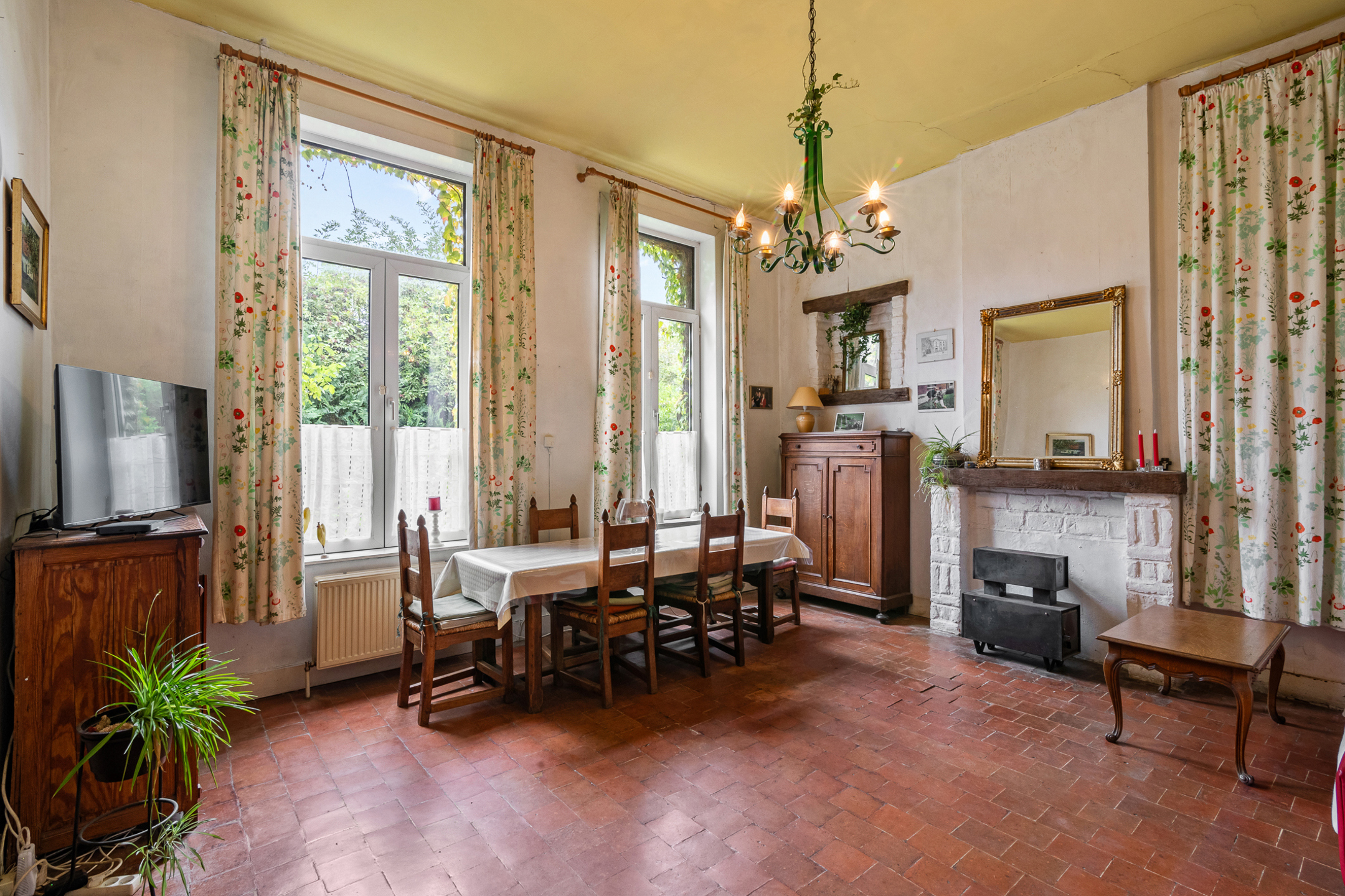 Prachtige herenwoning met 6 slk en tuin - foto 2