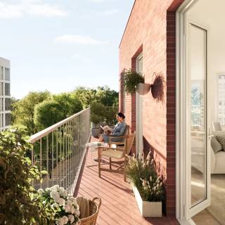 This stunning apartment in Antwerp offers a spacious living area of 150 m², perfect for families or couples seeking a comfortable and modern living environment. It features three generous bedrooms, each filled with natural light and ample space for restful nights and storage. Additionally, there is a well-maintained, fully equipped bathroom that meets all your daily needs.<br /><br />The location of the apartment is ideal, combining the vibrant city life with the tranquility of a pleasant, quiet neighborhood. You can enjoy the lively atmosphere of Antwerp while retreating to your home’s calm and peaceful ambiance. The smart layout ensures optimal natural light and a sense of spaciousness, contributing to a warm and inviting atmosphere throughout the entire apartment.<br /><br />The property is in good condition and finished with modern materials that enhance living comfort. Whether you want to relax after a busy day, work comfortably from home, or entertain guests, this apartment provides the perfect balance of functionality and style. An excellent choice for anyone looking to live centrally with all the comforts Antwerp has to offer.