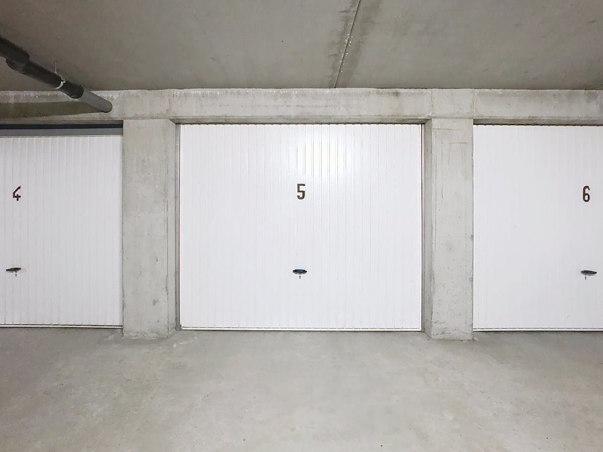 Goedgelegen garagebox te koop te Duinenweg in Middelkerke! - foto 2