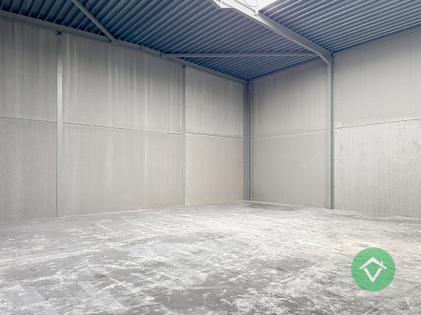 Nieuwbouw loods KMO-UNIT te koop – 192 m² met 2 parkeerplaatsen inbegrepen op de industriezone te Aartrijke - foto 5