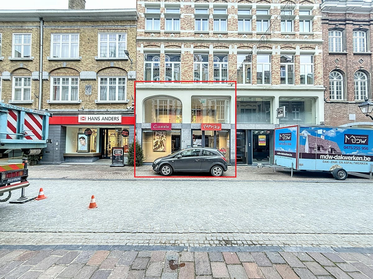 Commercial property for rent in Ypres - photo 1