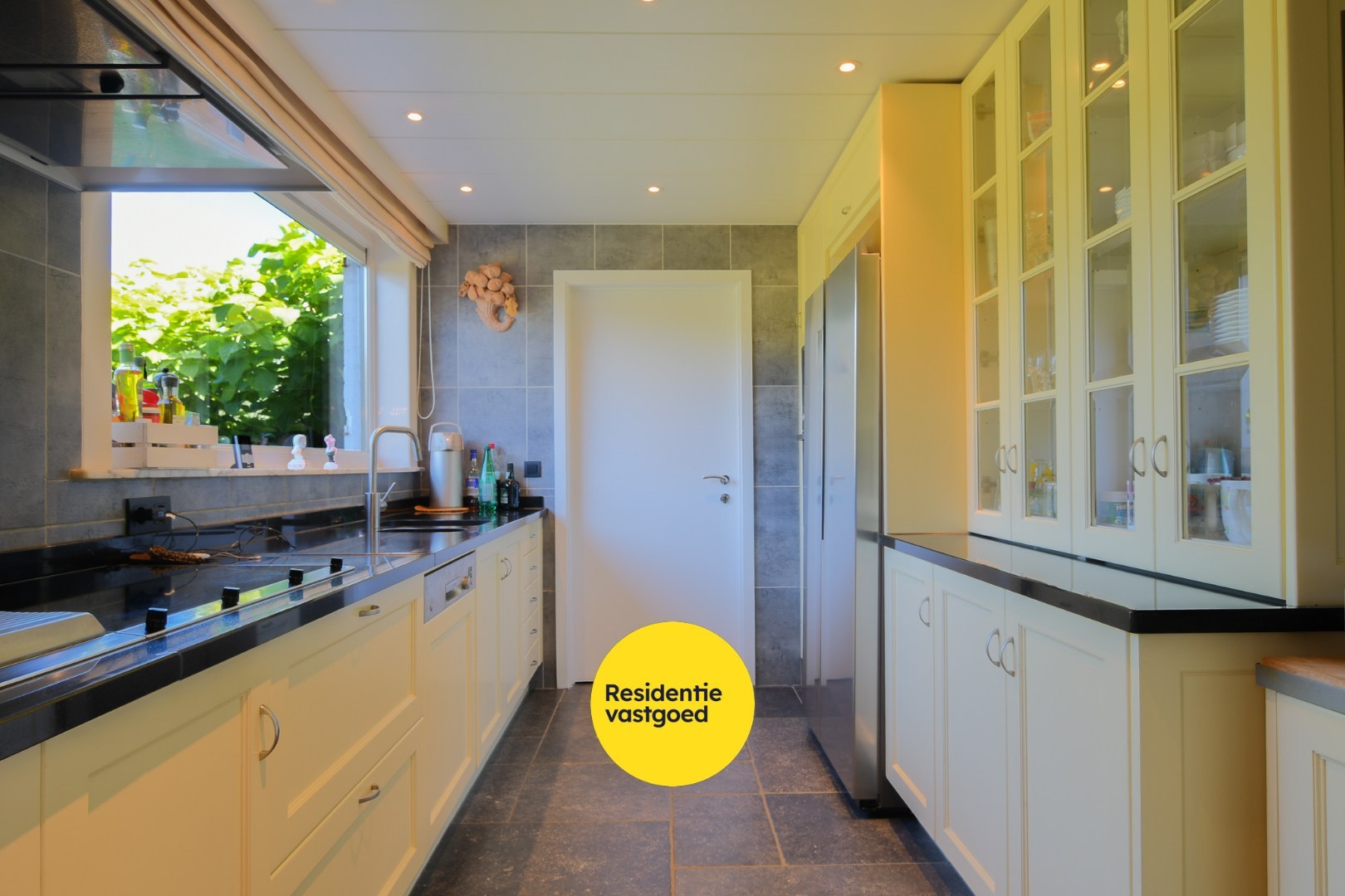 Charmante villa met 5 slpks en mooie tuin te Sint-Kruis - foto 5