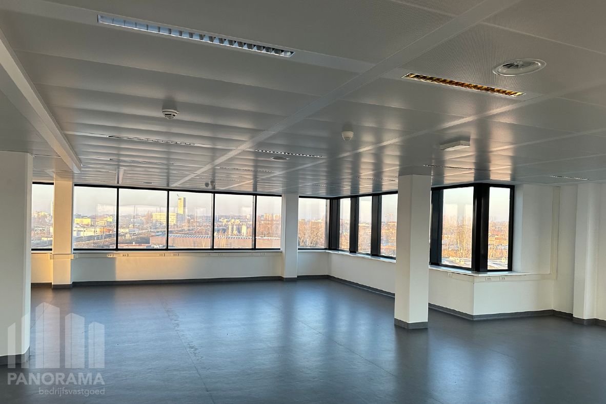 Hoogwaardige en flexibele kantoorruimte van 626 m² op toplocatie in Anderlecht - foto 4
