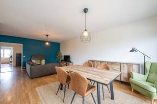 Gelegen tussen het centrum en de belangrijkste verbindingswegen richting Duffel, Mechelen en de ring van Lier, ligt dit instapklare...