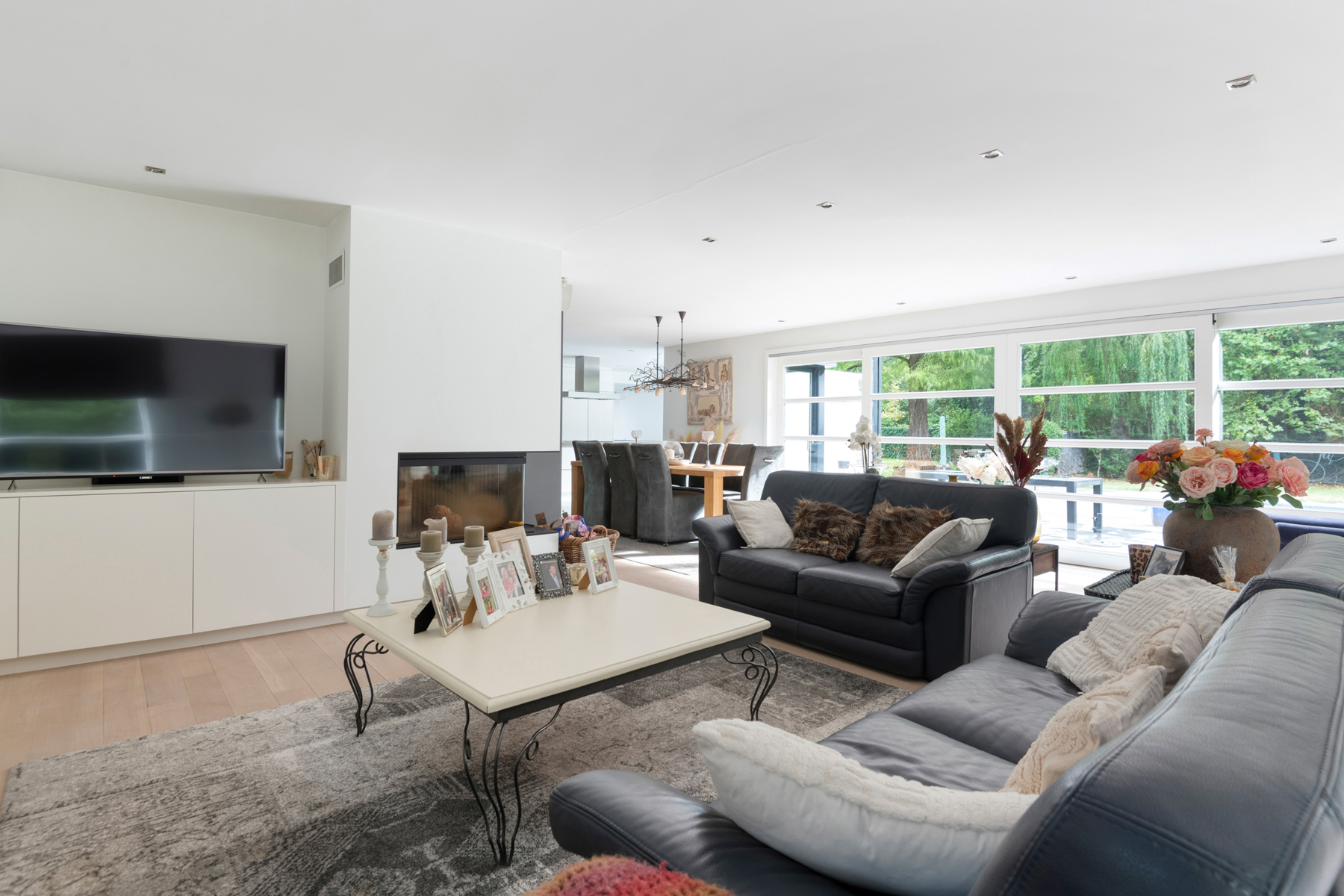 Tijdloze villa op een ruim en bosrijk perceel in Kapellen - foto 5