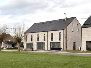 Te huur: moderne nieuwbouwwoning in het mooie Buggenhoutmoderne nieuwbouwwoning in gesloten bebouwing, volledig instapklaar en afgewerkt met oog voor...