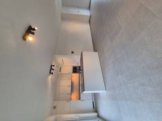 erne halfopen BEN-woning in De Briekerie, Groot-Poperinge (Roesbrugge) , met garage en tuin. Deze nieuwbouwwoning (bouwjaar 2024) combineert...