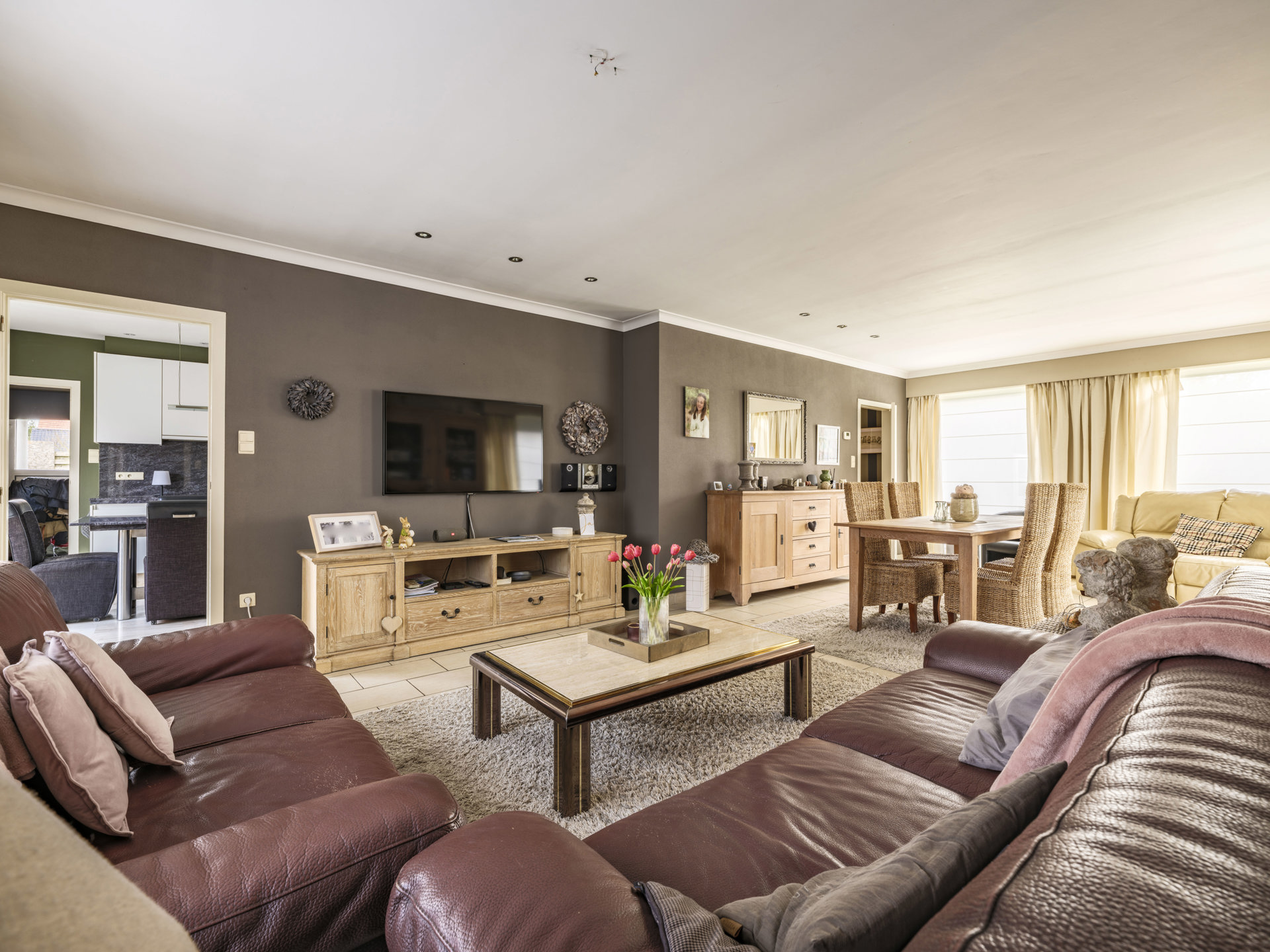 Charmante gezinswoning (4slpk) op 664 m² in hartje Vosselaar - foto 3