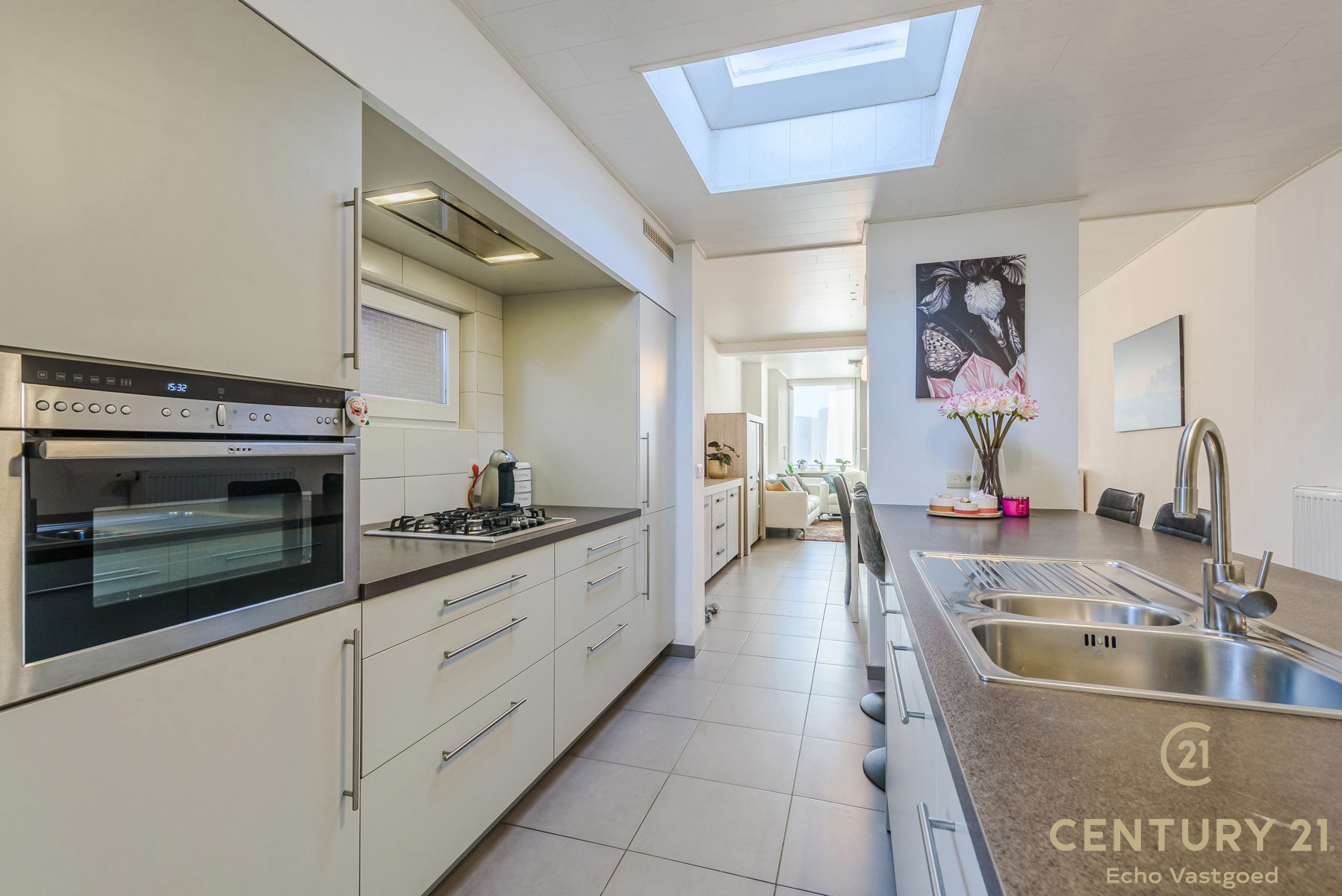 Mooie karakterwoning met tuin, parking en 3 slaapkamers - foto 4