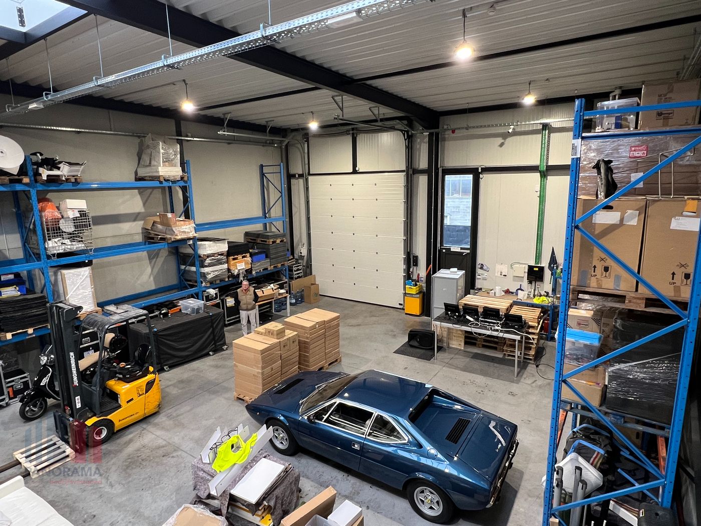 788 m² d'entrepôt avec 220 m² de bureaux près de Monssesteenweg - photo 4