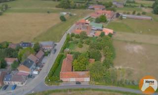 Aaigem - Vierkantshoeve uit 19de eeuwDeze hoeve is gelegen in de landelijke deelgemeente van Erpe-Mere met zijn natuur -en agrarische gronden, toch...