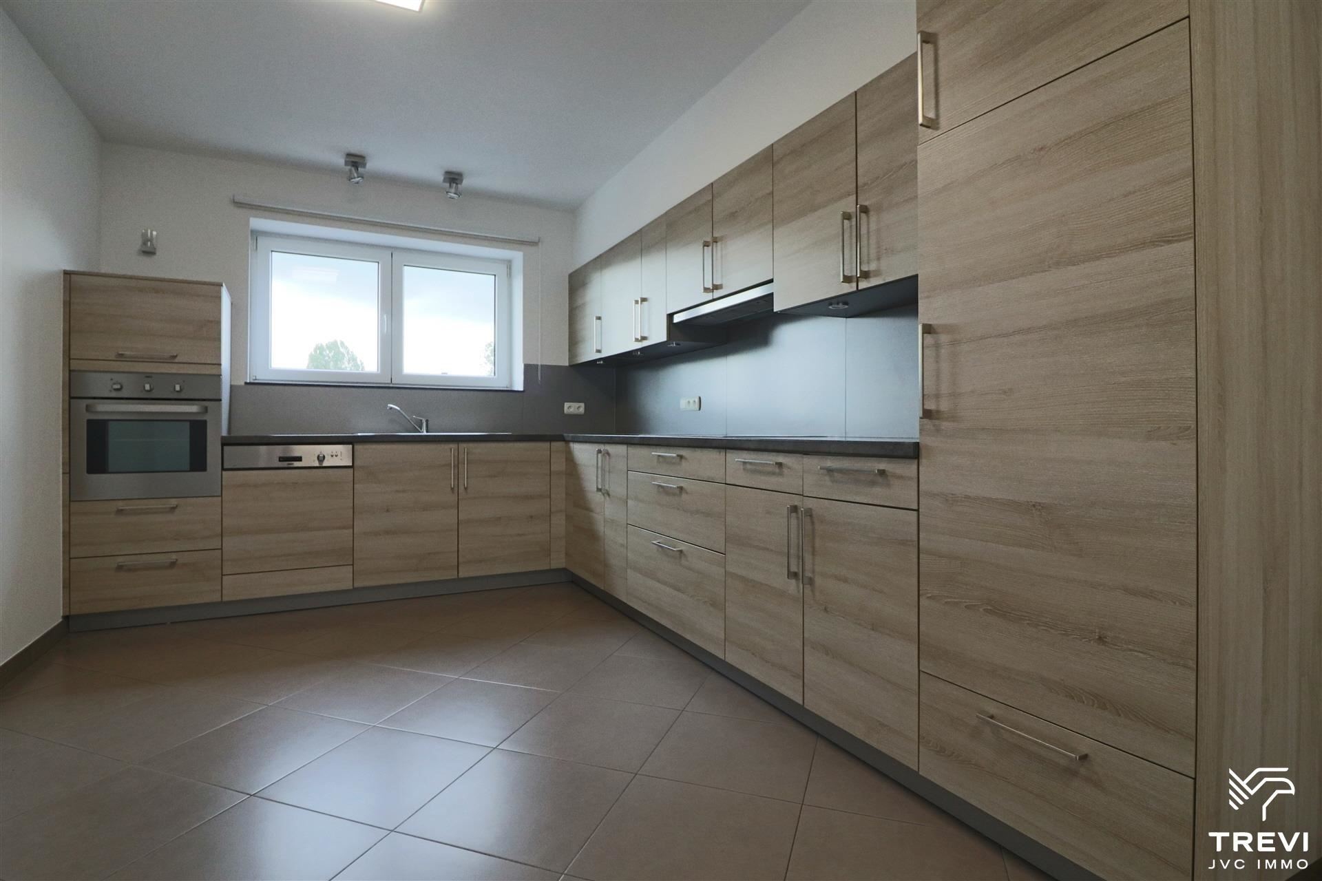 Beau & spacieux appartement duplex d'une superficie de+/- 155 m² - photo 3