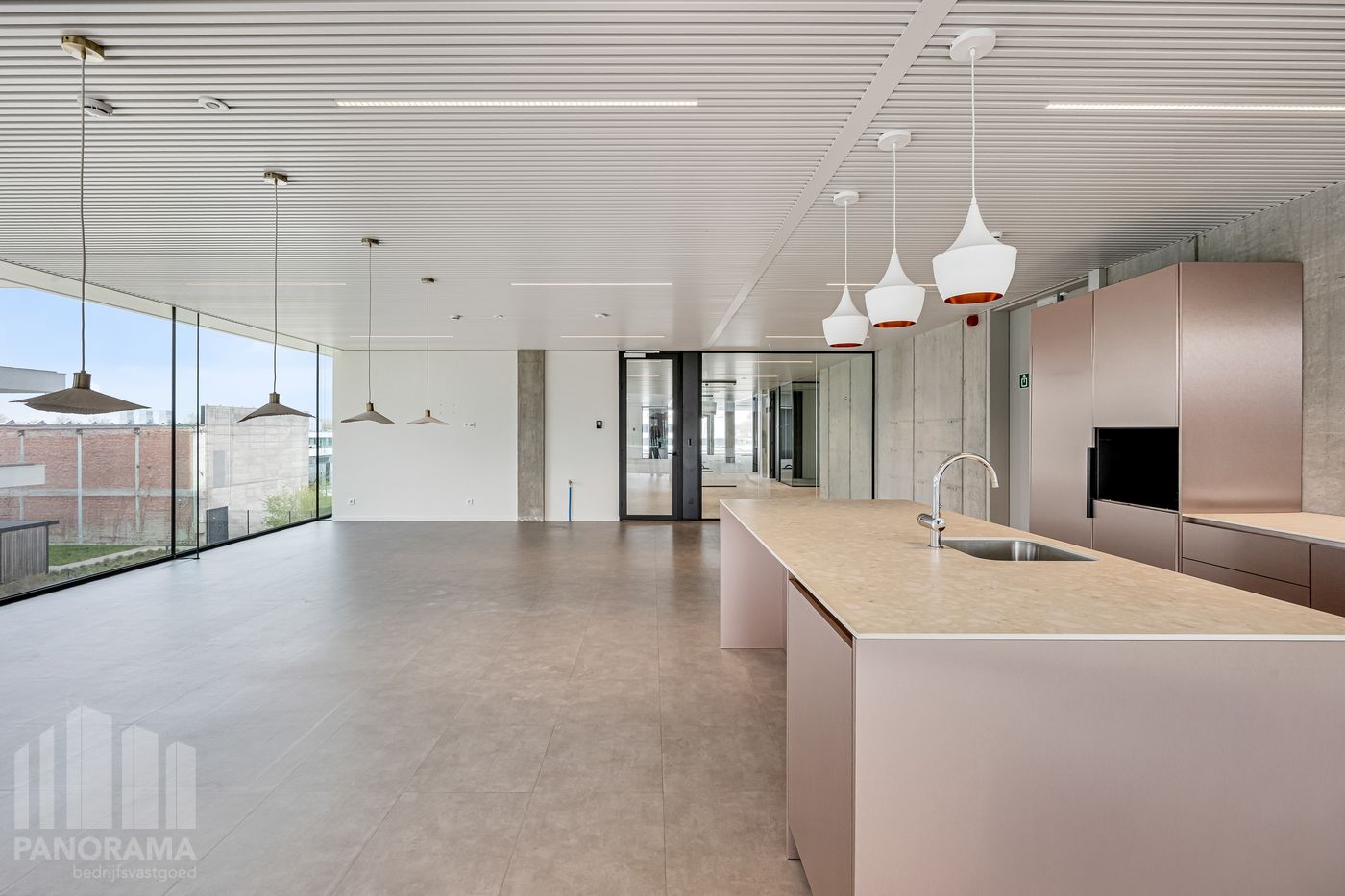 183 m² HIGH-END KANTOREN OP TOPLOCATIE LANGS DE E40 TE OOSTKAMP - foto 5