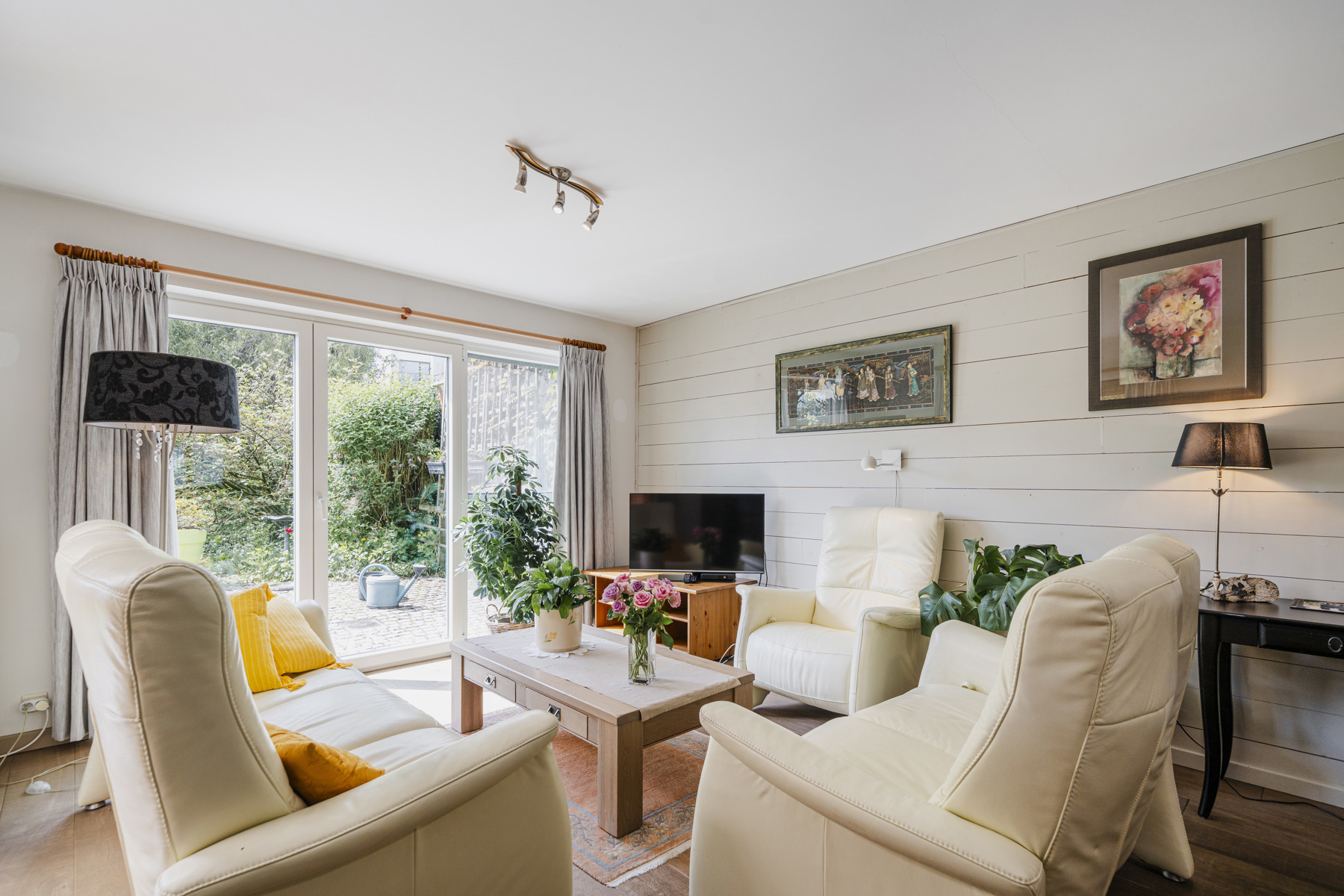 Instapklare woning met 4slpk, garage en tuin - perceel 763m² - foto 4