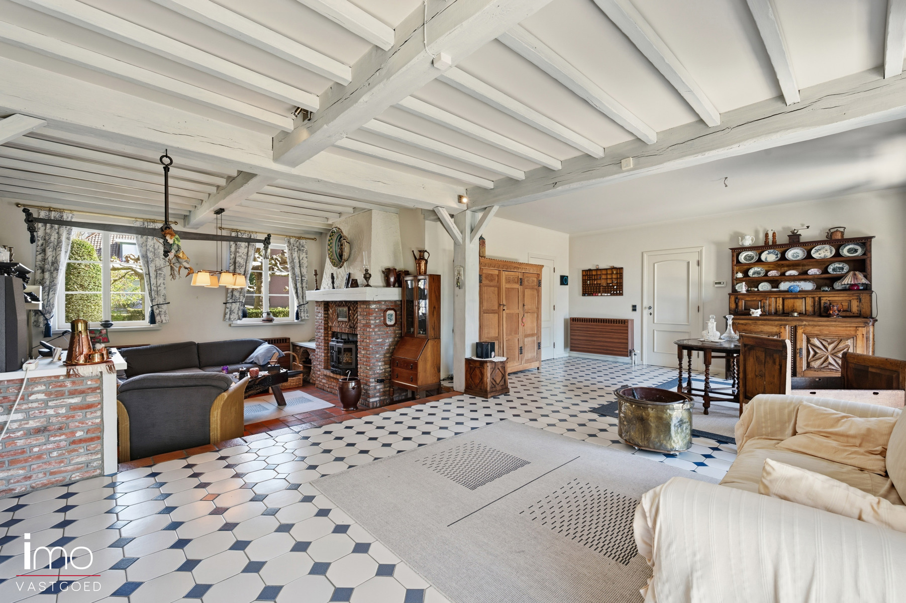 Karaktervolle villa met ruime tuin op centrale ligging in Beerzel - foto 4