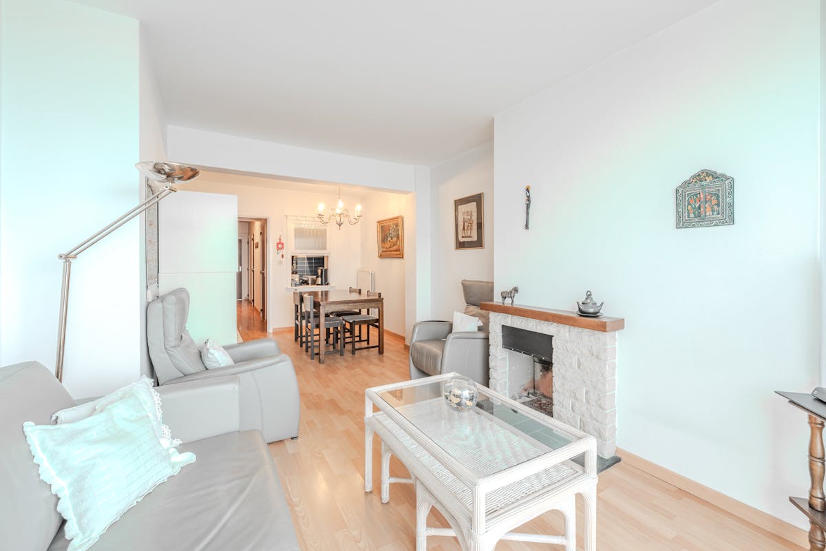 Appartement met 2 slaapkamers en terras op de Zeedijk! - foto 4