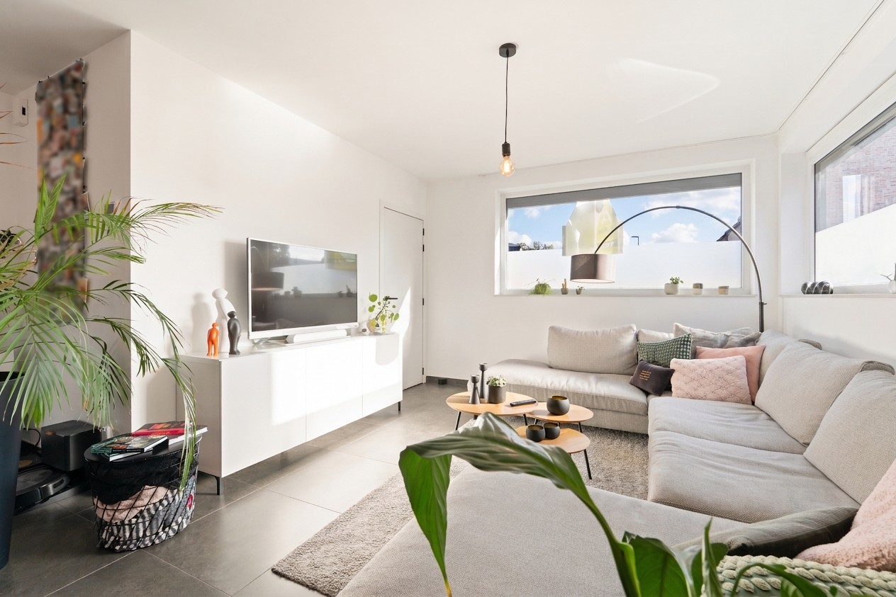 Instapklare halfopen woning met 3 slaapkamers en garage op een aangename ligging in Roeselare - foto 4