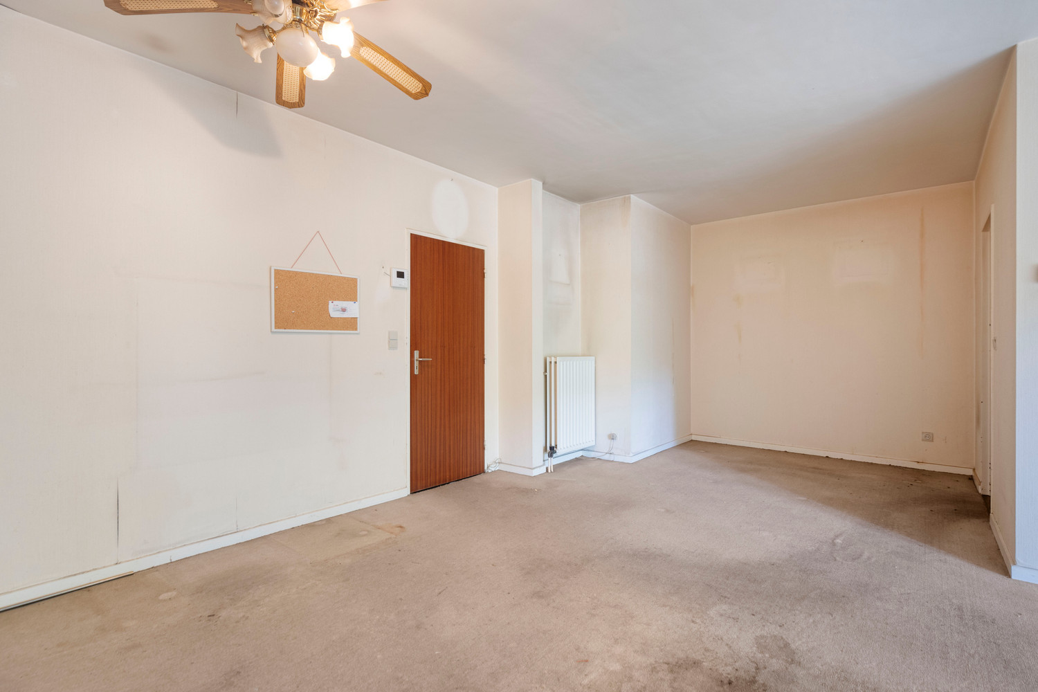 Te renoveren appartement (100m²) op 1ste verdieping met een uitstekende ligging aan de Hoogboomsteenweg in Kapellen! - foto 5