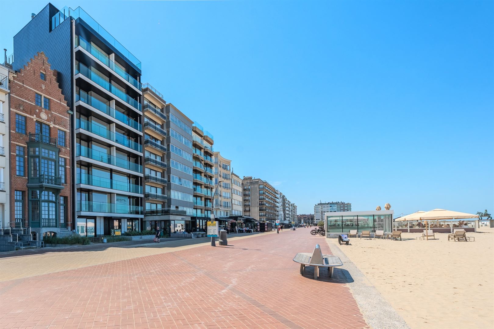 Apartment for sale in Oostduinkerke with 2 bedrooms - photo 2