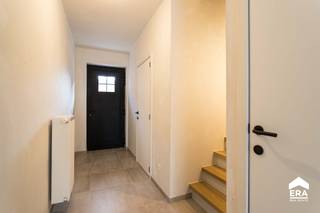 Moderne landelijke nieuwbouwwoning met ruimte en comfortOntdek deze stijlvolle nieuwbouwwoning in modern landelijke stijl, gelegen in een rustige...